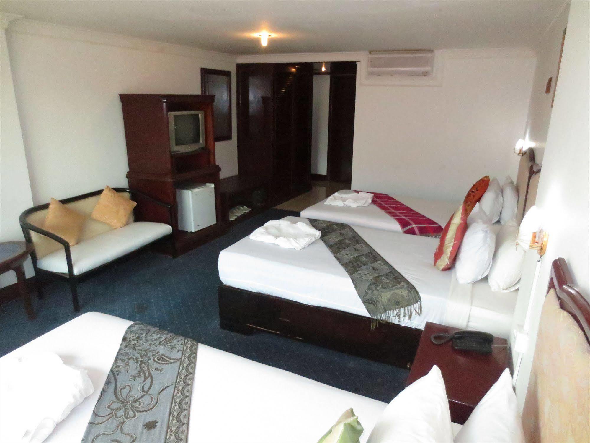 Khmeroyal Hotel Πνομ Πενχ Εξωτερικό φωτογραφία