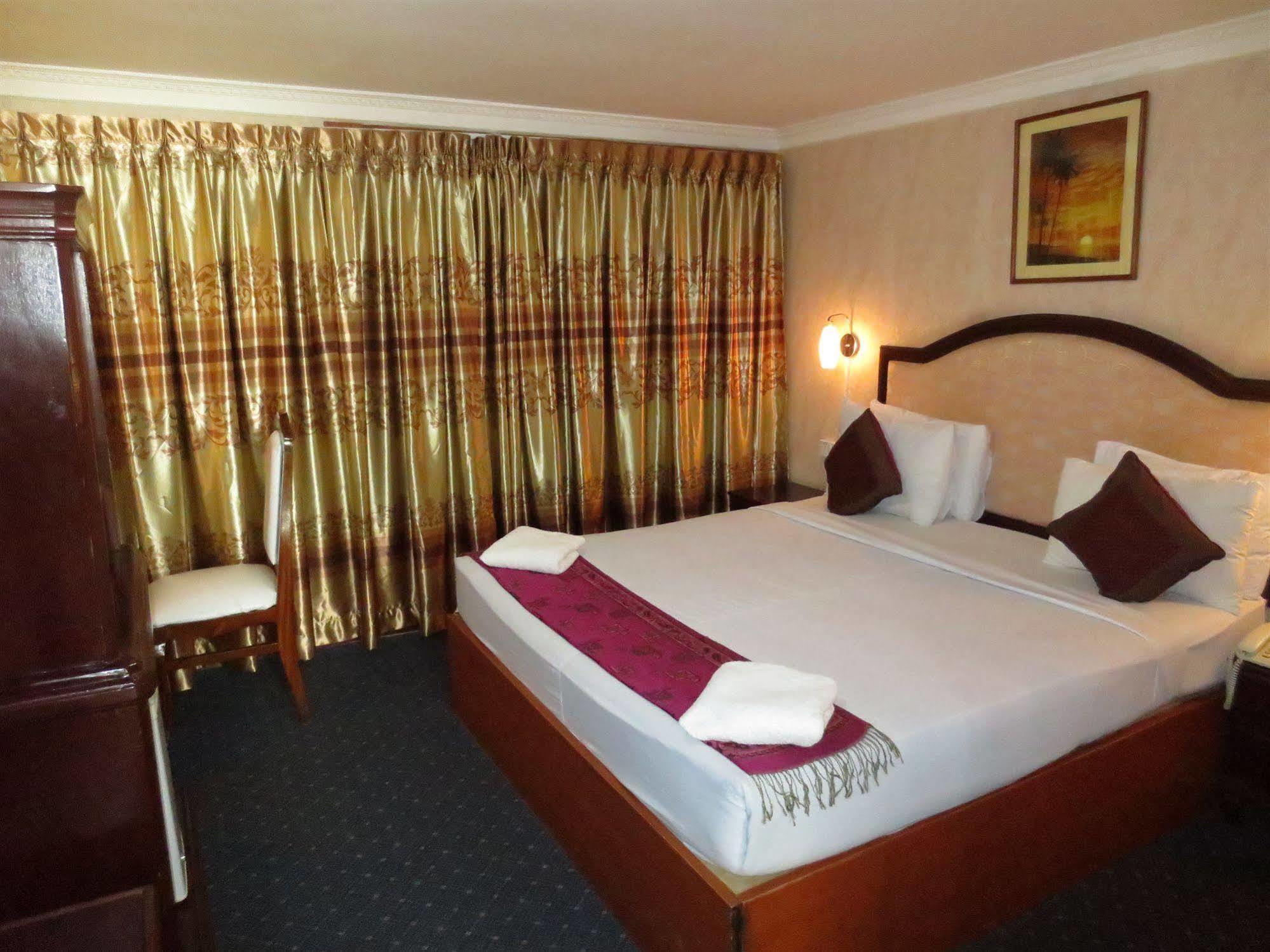 Khmeroyal Hotel Πνομ Πενχ Εξωτερικό φωτογραφία